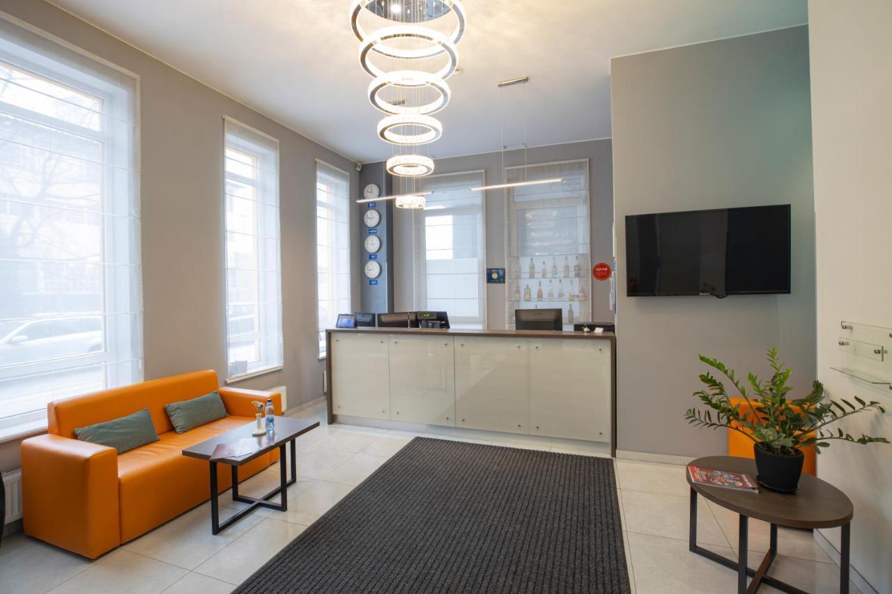 Raziotel Kyiv Yamska Esterno foto