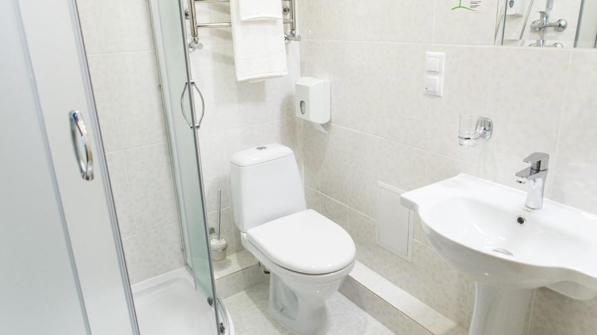 Raziotel Kyiv Yamska Esterno foto