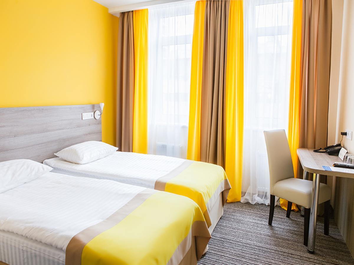 Raziotel Kyiv Yamska Esterno foto