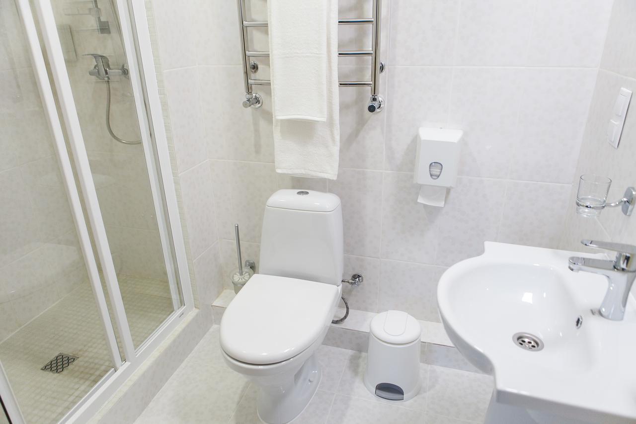 Raziotel Kyiv Yamska Esterno foto