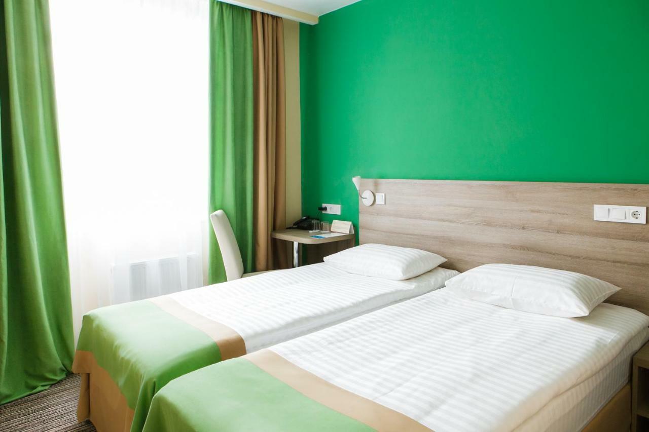 Raziotel Kyiv Yamska Esterno foto